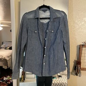 Americans eagle outfitters cute button down